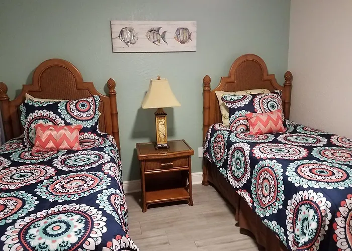 2Br/1Ba Vacation Rental - Sienna Park