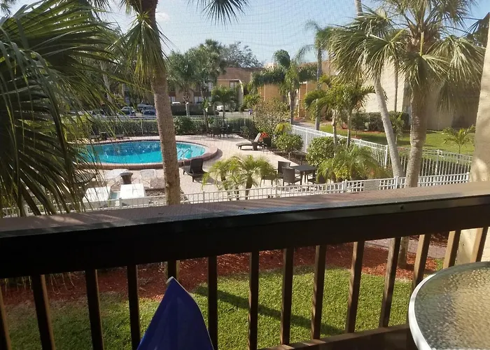 2Br/1Ba Vacation Rental - Sienna Park